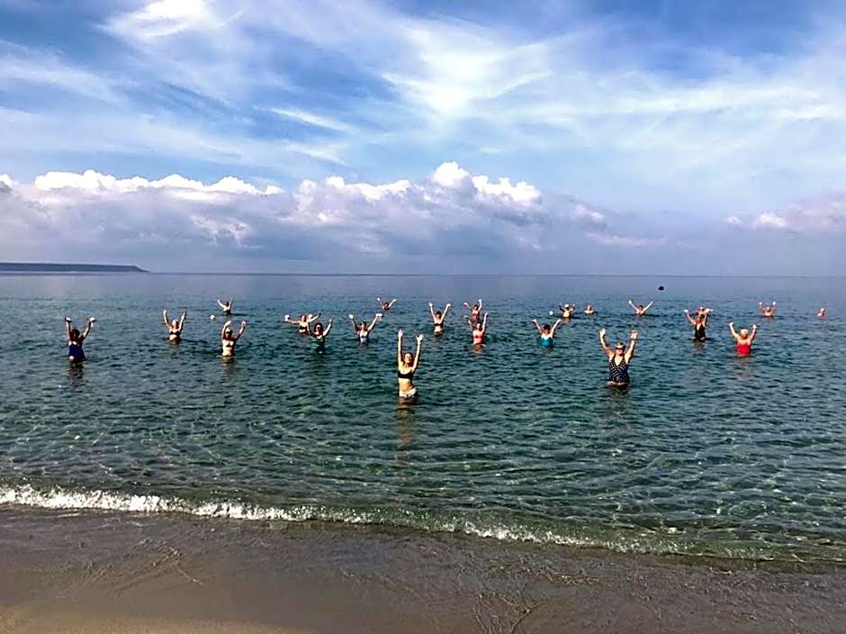 Hotel with swimming-pool in Arborea just 600 meters from the sea