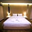 L Hotel