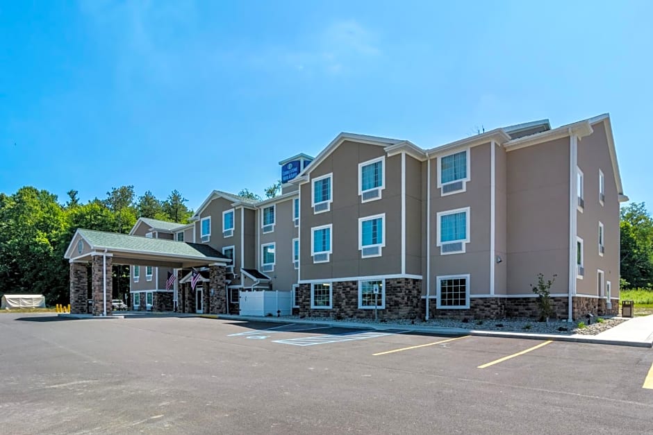 Cobblestone Hotel & Suites - Greenville