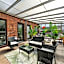 Maison Des Jardins B & B