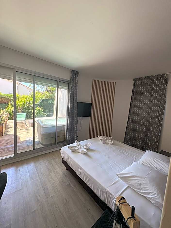 Hotel Sable Et Soleil - Port et Plage