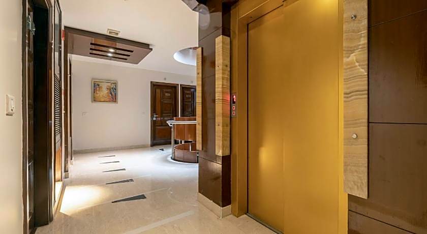 Aura Hotel