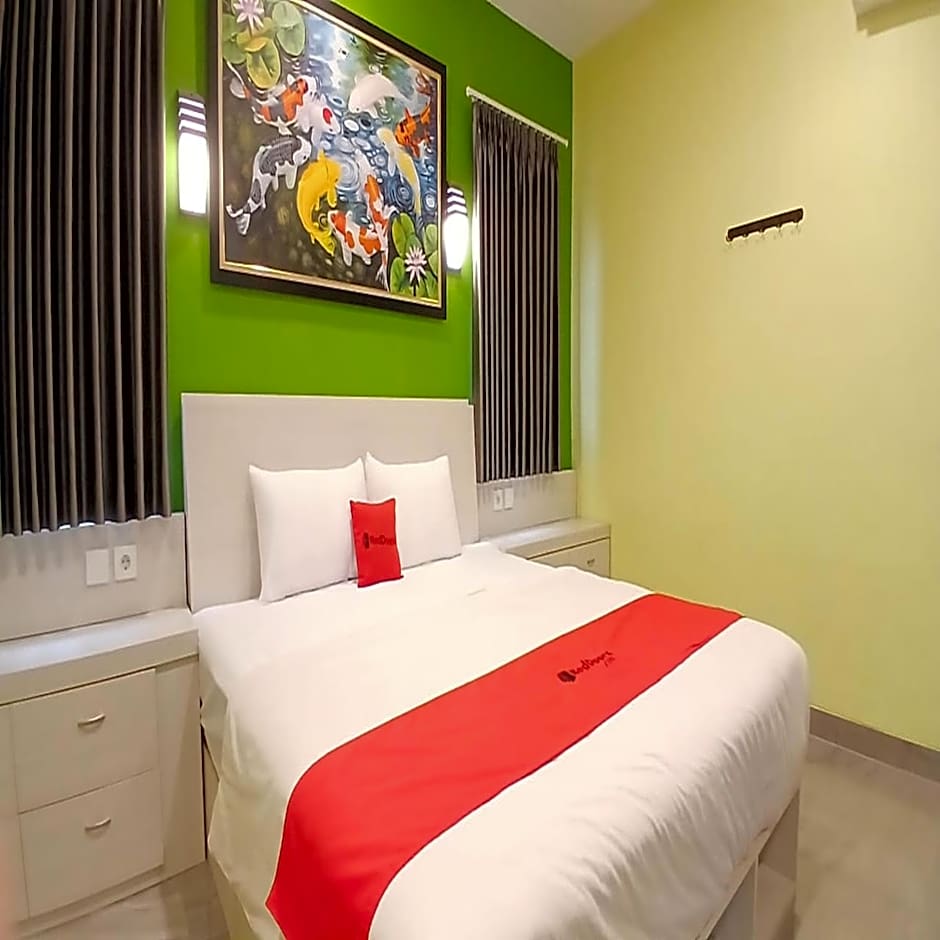 RedDoorz at Griya Athaya Maguwoharjo Yogyakarta