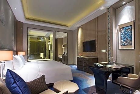 Superior King Sea View