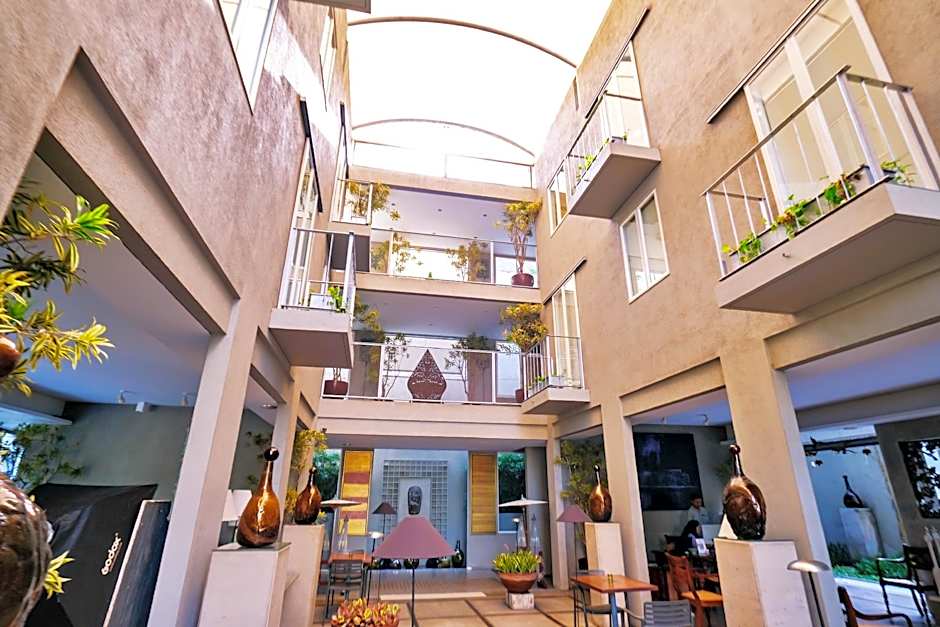 KoenoKoeni Boutique Hotel