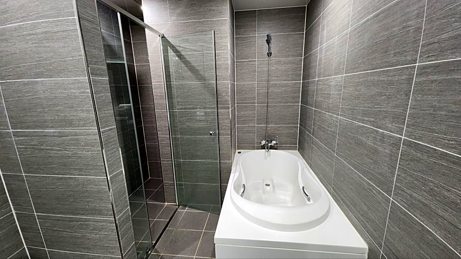 Yongin Central CO'OP Hotel