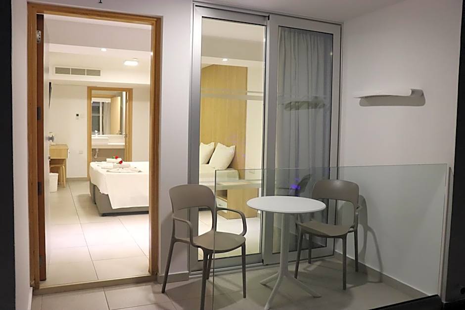 JOY Hotel Apts