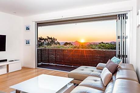 Luxury Family Home, Sunset Views - Heated Pool