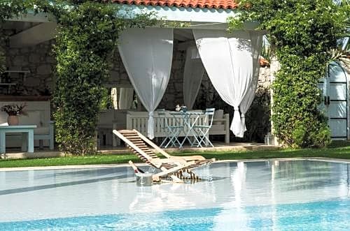 Manastir Alacati Hotel
