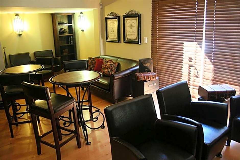 InnJoy Boutique Hotel