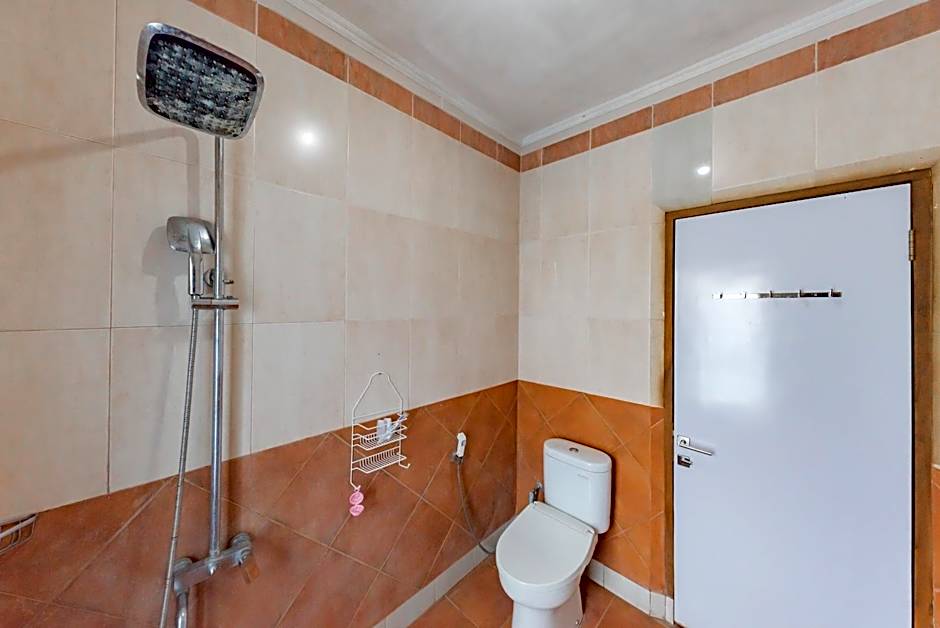 Urbanview Hotel Villa Surya Bandung