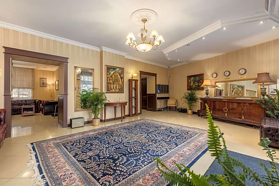 RIXWELL GERTRUDE HOTEL