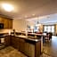 The Lodge at Mountaineer Square, A Vail Resorts Property