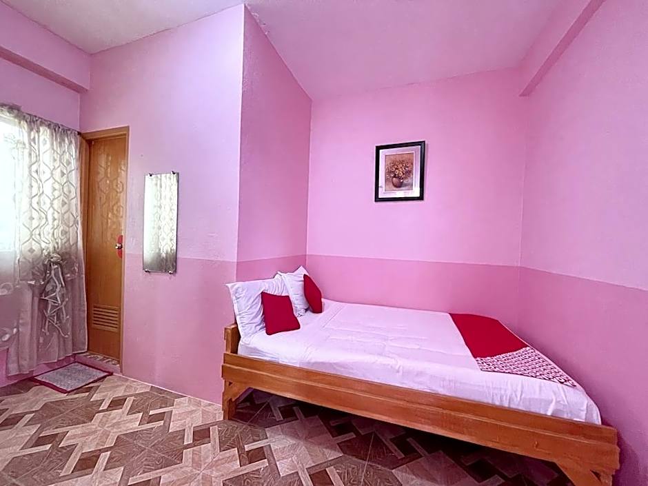 Merie Diz Sunrise Beach Resort by OYO – Oslob, IL