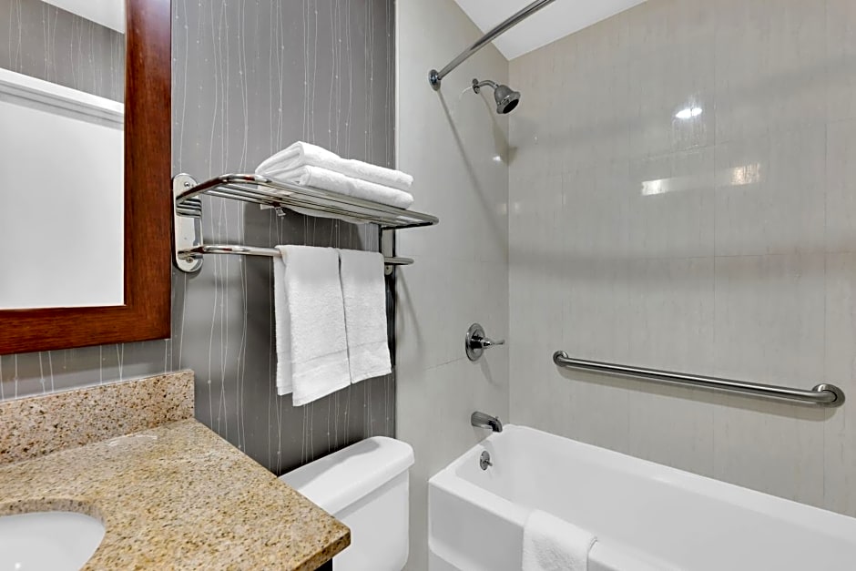 Hotel Pergola Jamaica JFK