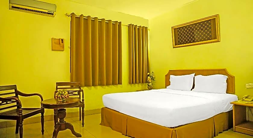 Collection O 92690 Hotel Limas