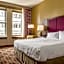 Hampton Inn By Hilton Majestic Chicago
