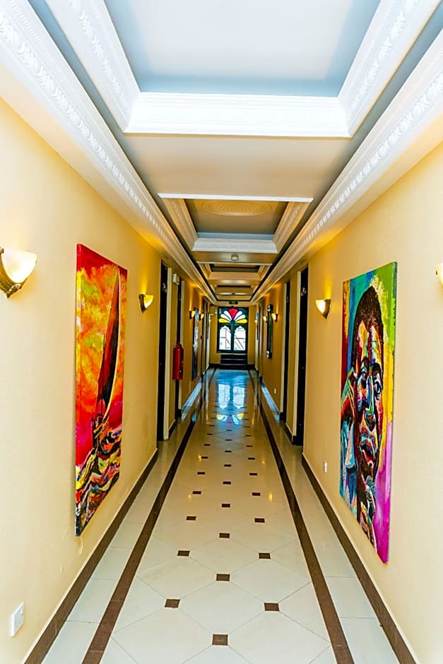Golden Tulip Stone Town Boutique