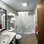 Super 8 by Wyndham Lewiston