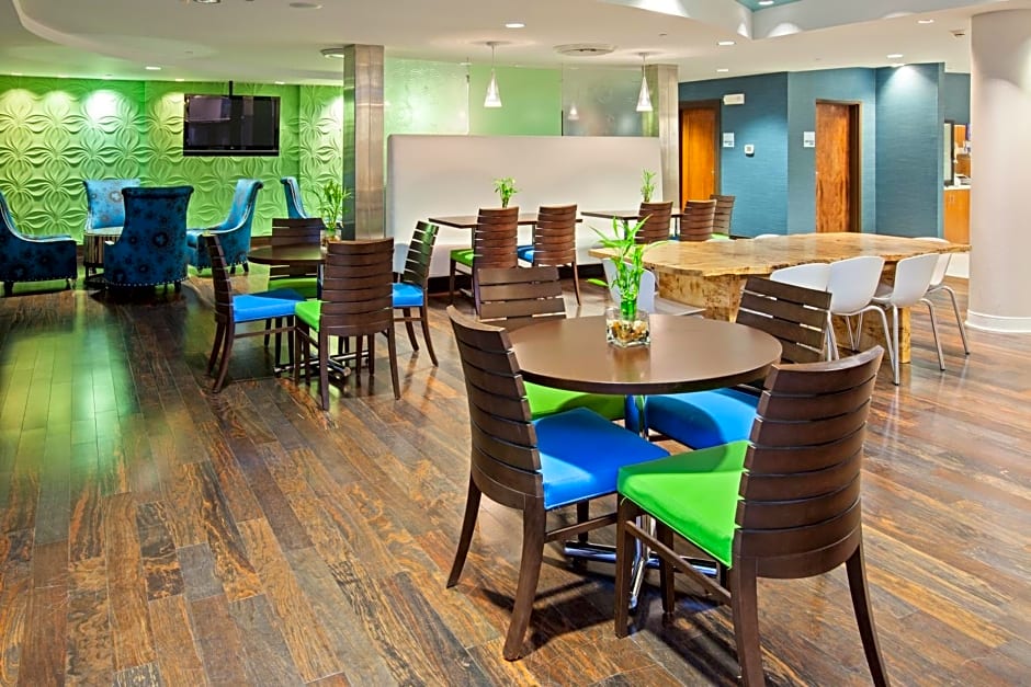 Holiday Inn Express Indianapolis - Fishers, an IHG Hotel