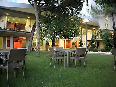 Hotel Balance
