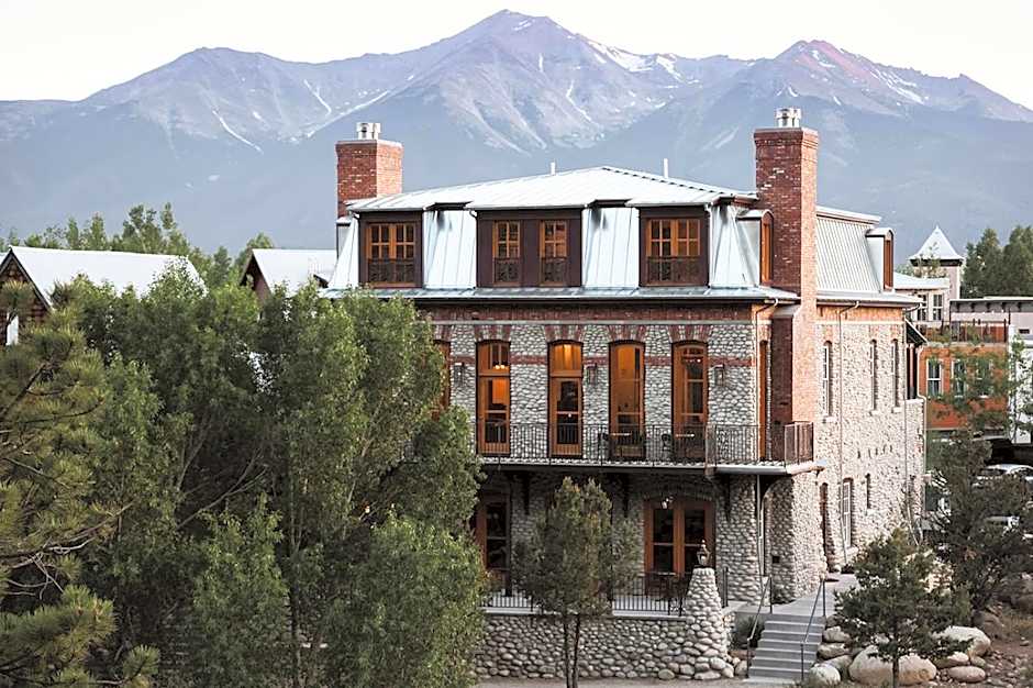 Surf Hotel & Chateau