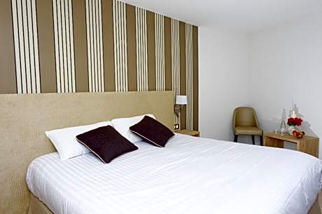 Double Room with Spa Bath