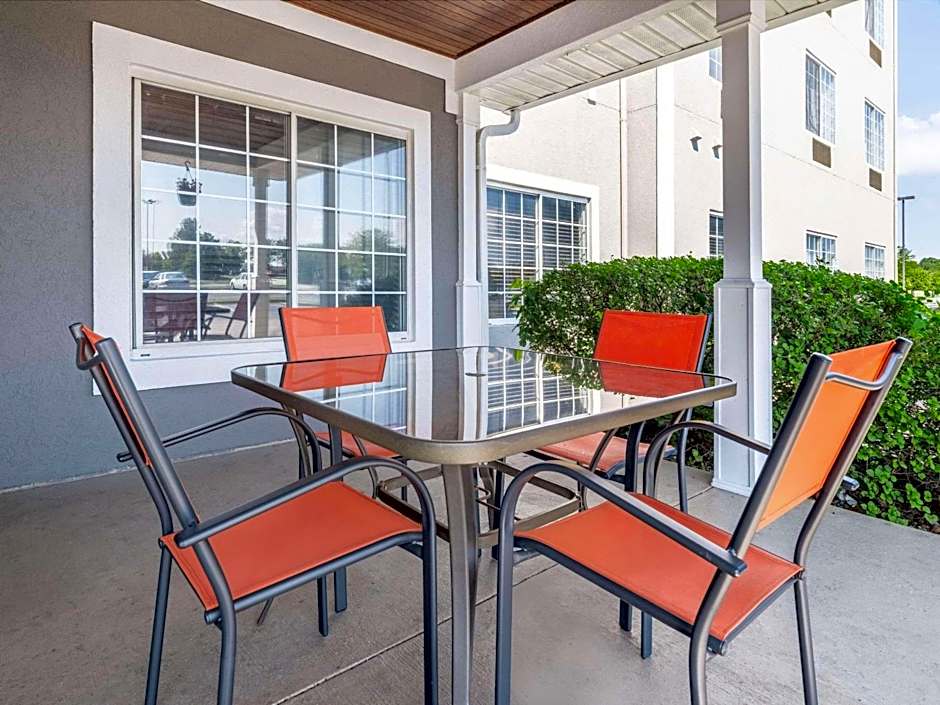 Country Inn & Suites by Radisson, Maumee - Toledo