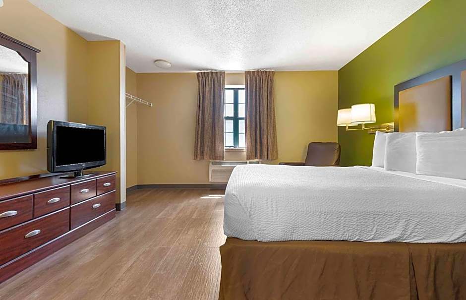 Studio 6 Corporate Extended Stay Buffalo Amherst NY
