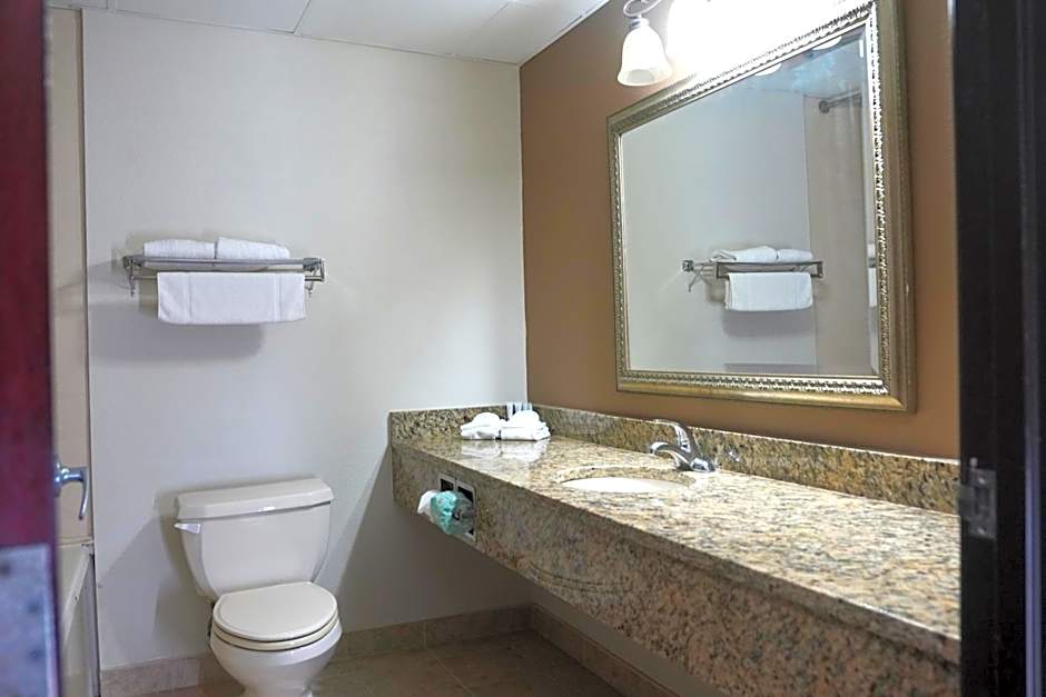 American Inn & Suites