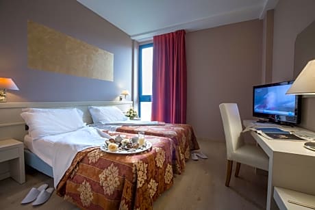 Euro Hotel