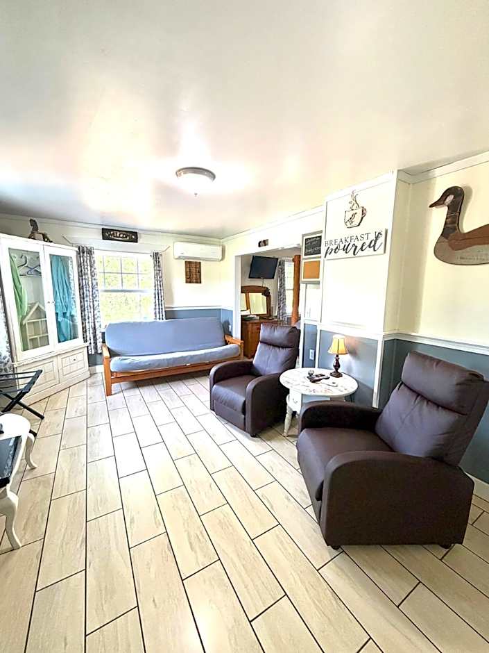 Foster Lake Inn