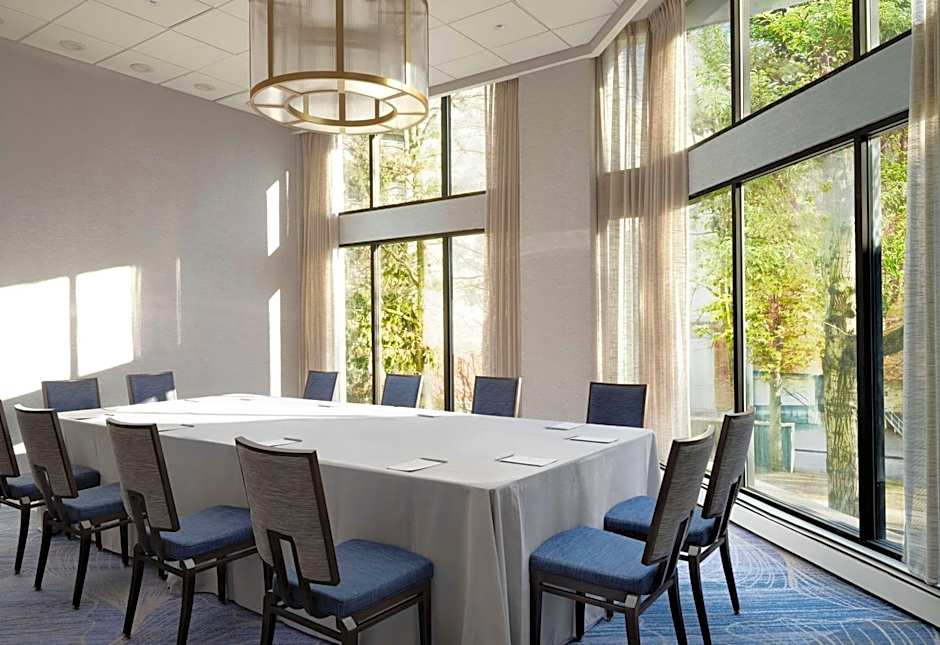 Sonesta White Plains Downtown
