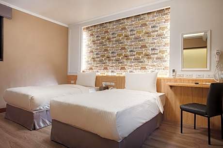 Business Suite  with twin beds