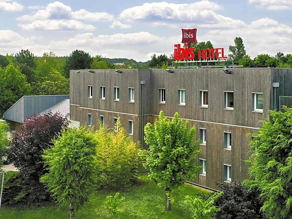 ibis Nemours