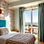 City Life Port Hotel