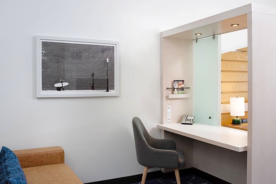 SpringHill Suites by Marriott Oceanside Beach