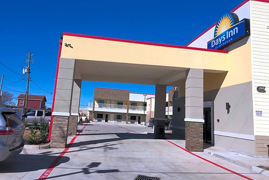 Days Inn by Wyndham Freeport