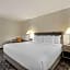La Quinta Inn & Suites by Wyndham Des Moines West Clive