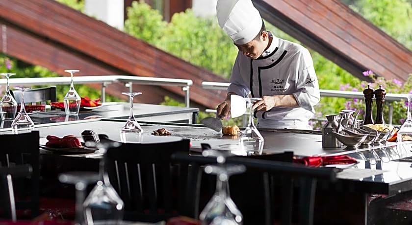 Rixos Sungate Hotel