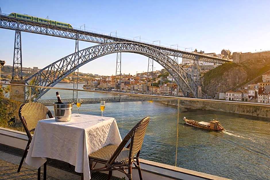 Bridge It - Suites & Views