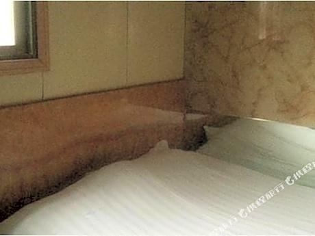 Ningbo Golden Nest Hotel