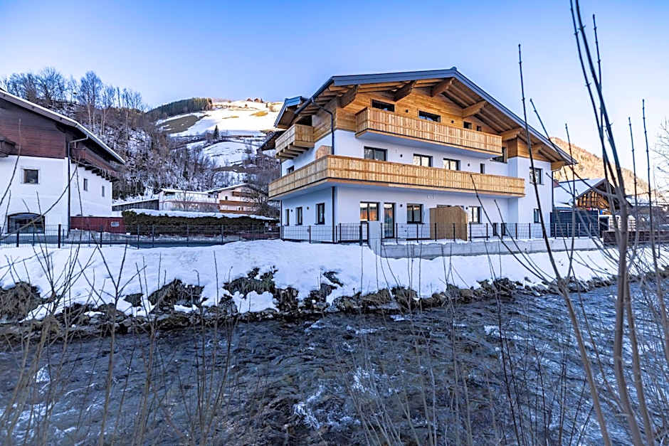 RIVERSIDE RAURIS APARTMENTS