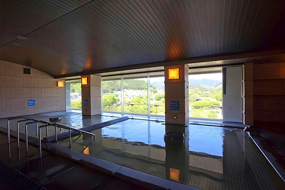 KAMENOI HOTEL OME