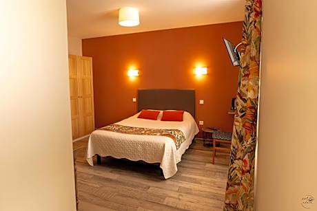 Double Room with Private Bathroom