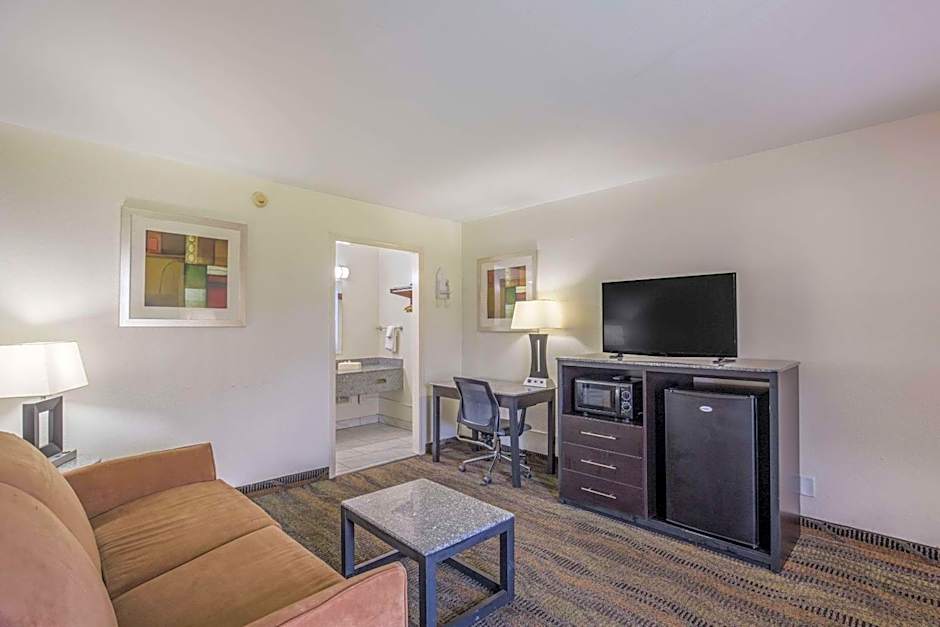 Quality Inn & Suites Conference Center Thomasvilee