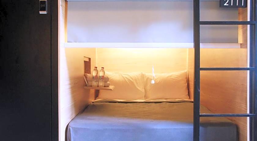 Livinn Hostel City Center Surabaya