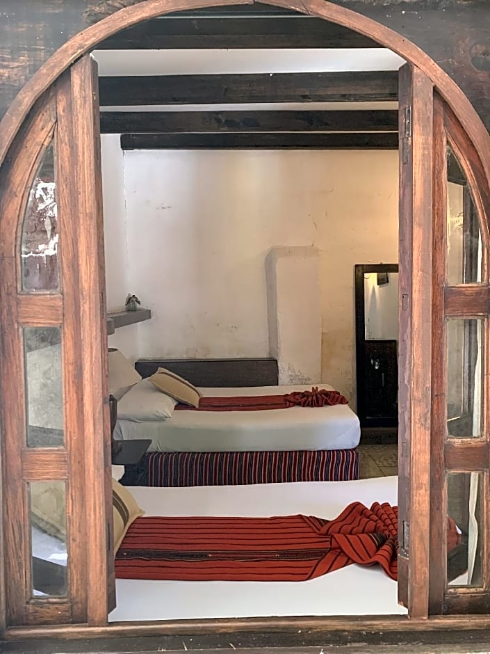 Nikikot Hotel & Hostel