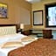 Yuksel Hotel