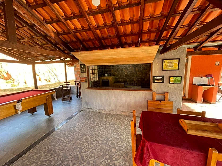 Recanto da Alegria - Casa em Cunha com Jacuzzi,Piscina,Rede,Churrasqueira,Lareira,Deck, Banco de coração